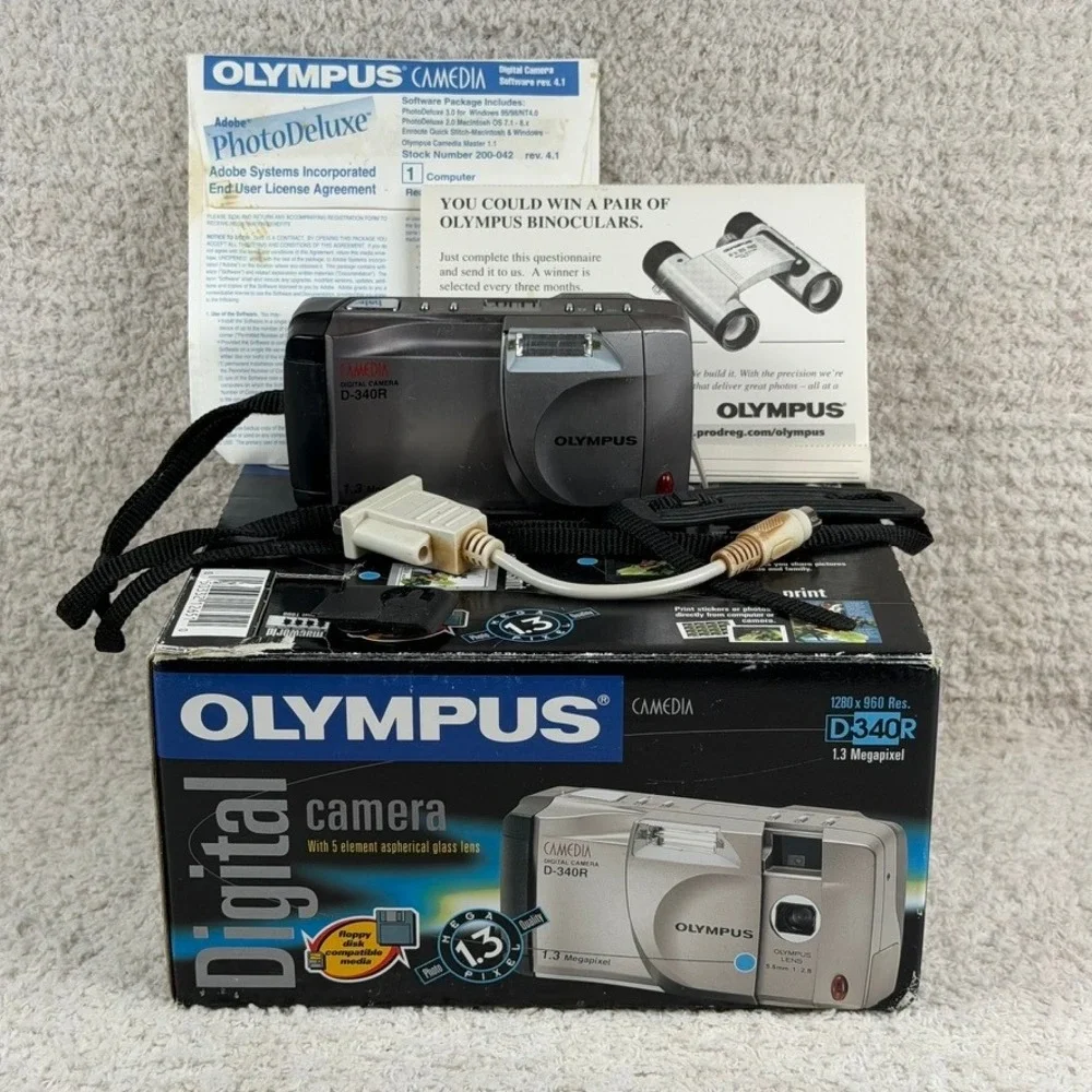 Olympus Camedia D-340R Digital Camera 1.3MP Vintage Silver Boxed AS-IS Repair